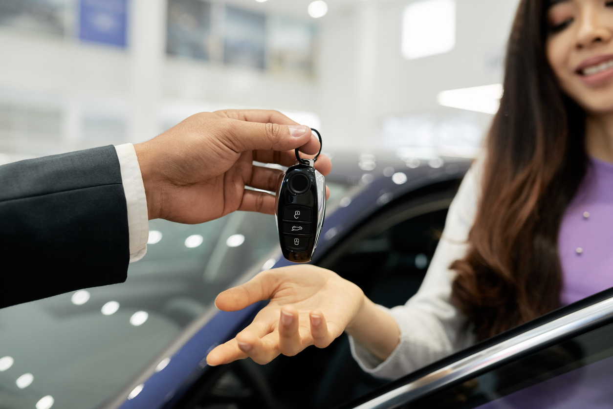 Punya Mobil Pribadi di Usia 30-an, Kenapa Tidak?